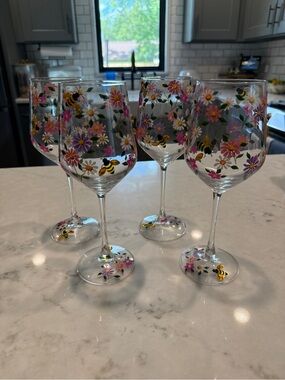 Hand-Painted Floral & Bee Wine Glasses - Set of 4